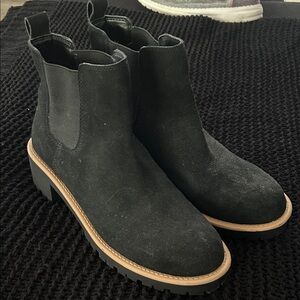 Blondo Black Textured Ankle Boots